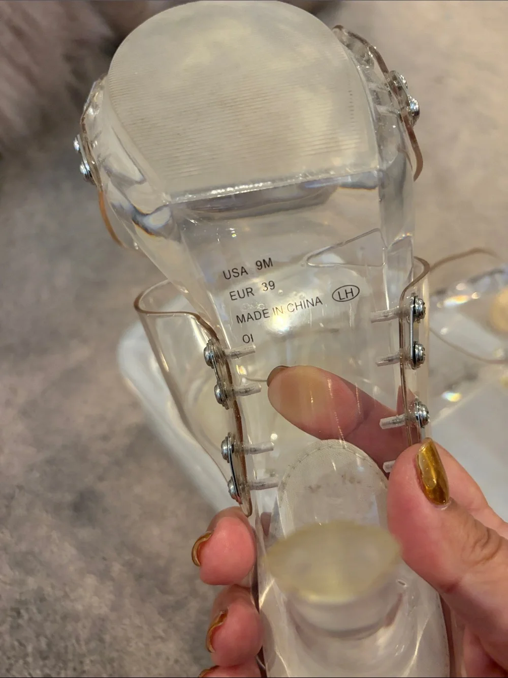 Nina sleek transparent